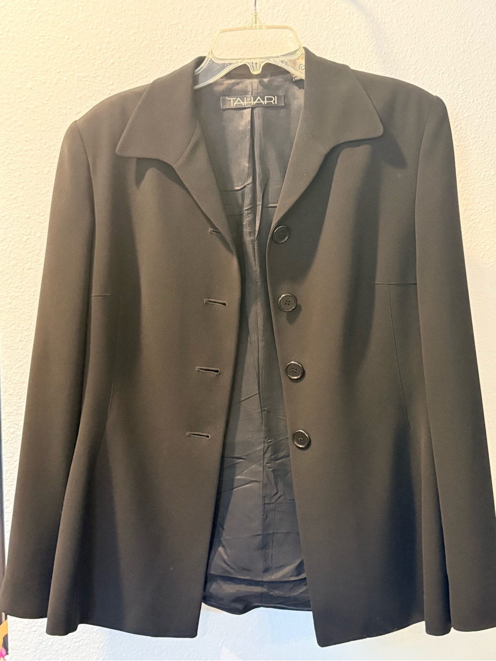 Tahari Black 2-Piece Career Pant Suit Blazer & Dress Pants